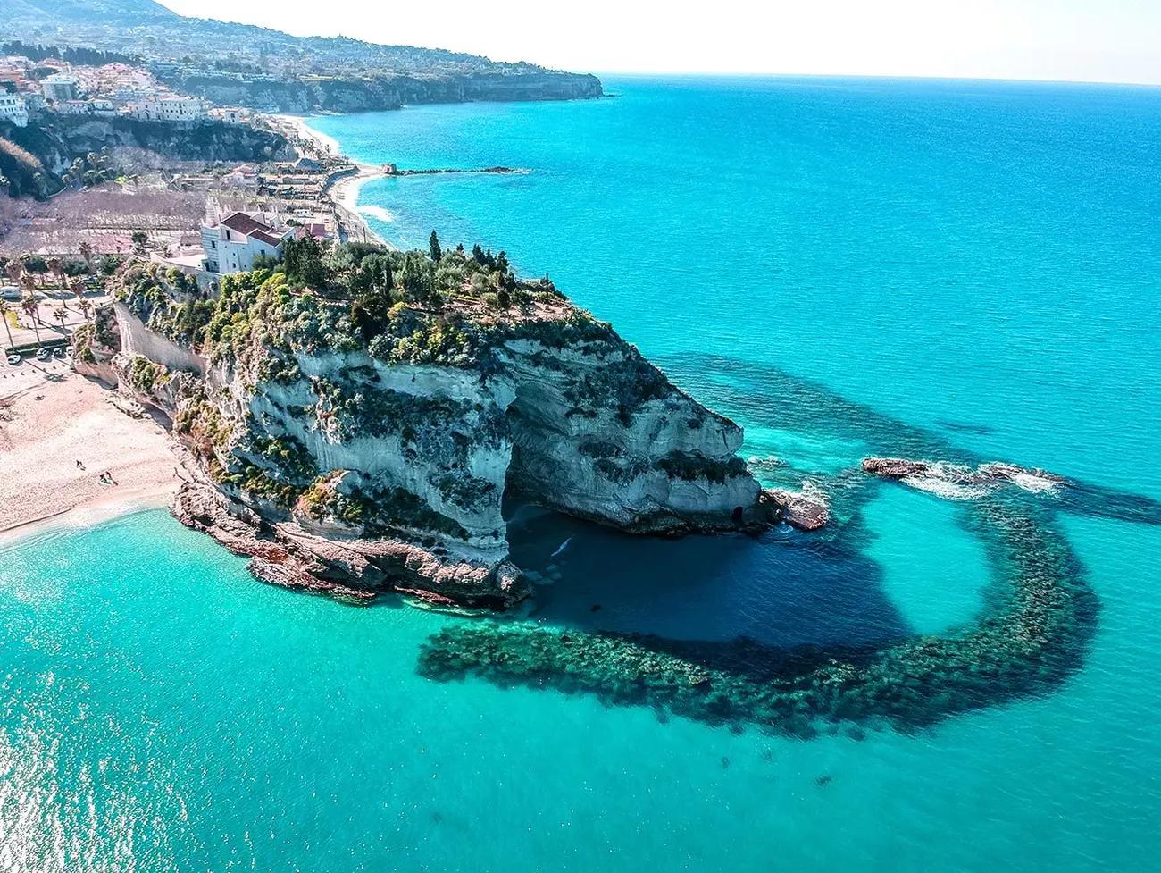 FEAST Calabria spiaggia